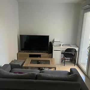 https://chambre-dans-une-residence-neuve-centre-ville.fr-provencehotel.com